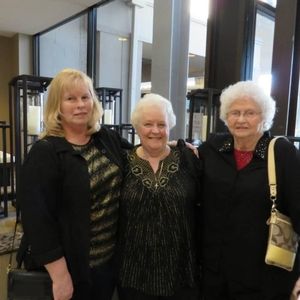 Meet your Posher, Connie